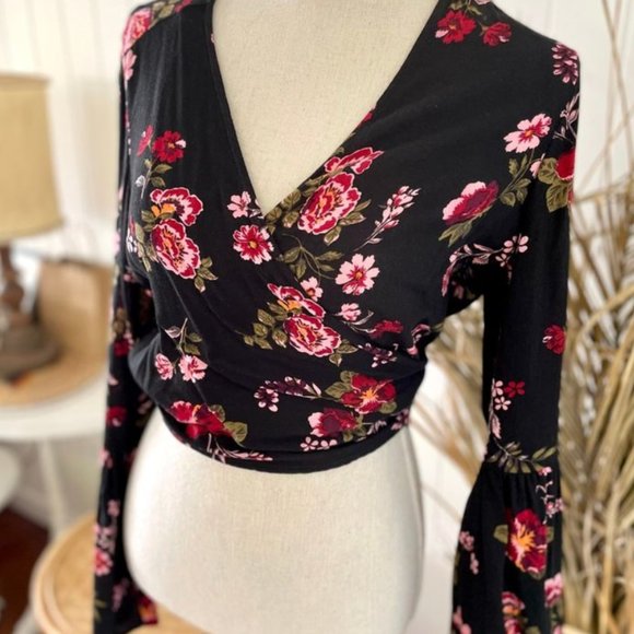 SMALL Cotton On Boho Floral Wrap Bell Long Sleeve - Picture 2 of 11